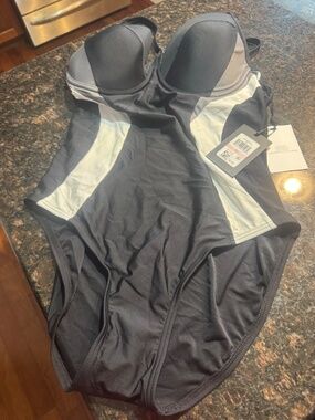 One piece bathing suit